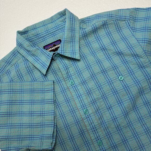Patagonia Other - Patagonia Puckerware Button Up Shirt Mens Small Blue Plaid Seersucker